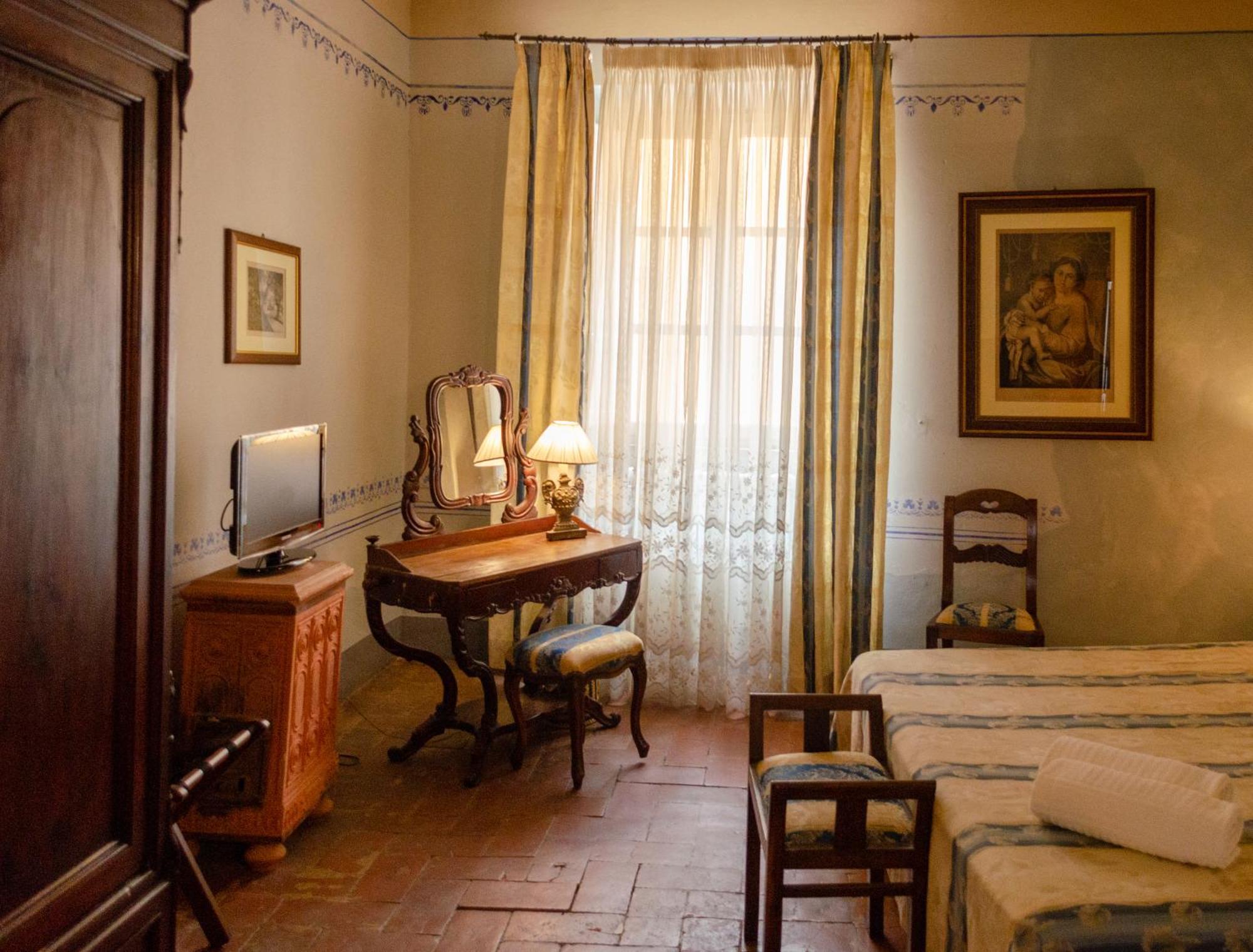 팔라야 Antica Dimora Leones B&B 외부 사진